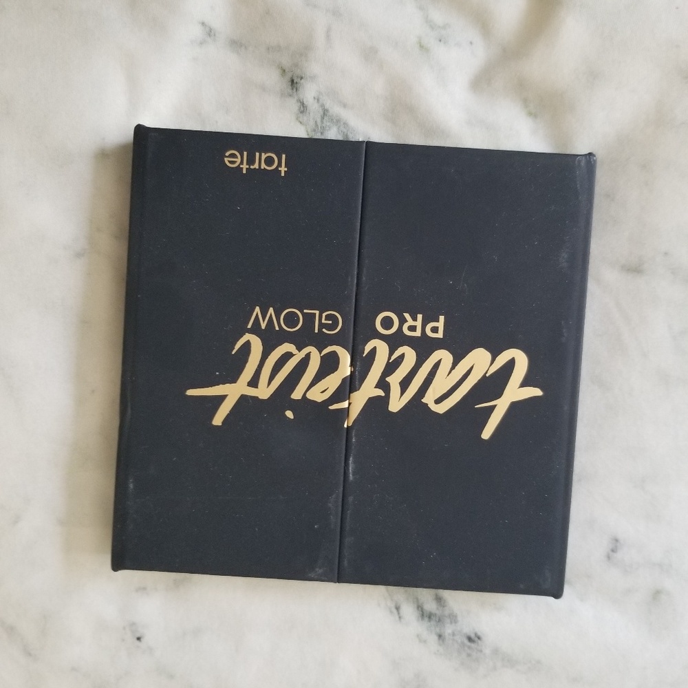 Tartiest Pro Glow Highlight & Contour Palette